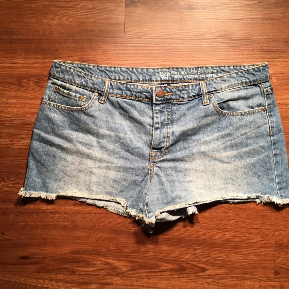 Gap Boyfriend Cut Off Shorts